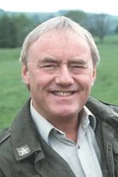 Tim Hardy ha trabajado con Frederick Pyne en 1 ocasiones