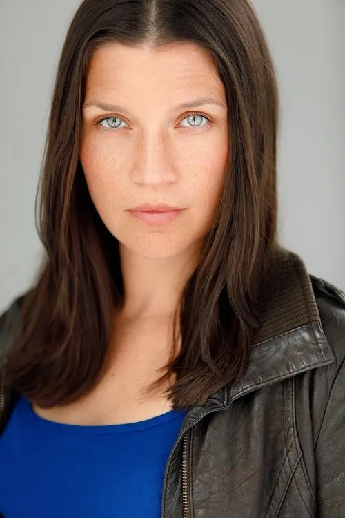 Stephen D. Edwards ha trabajado con Freya Saxon en 1 ocasiones