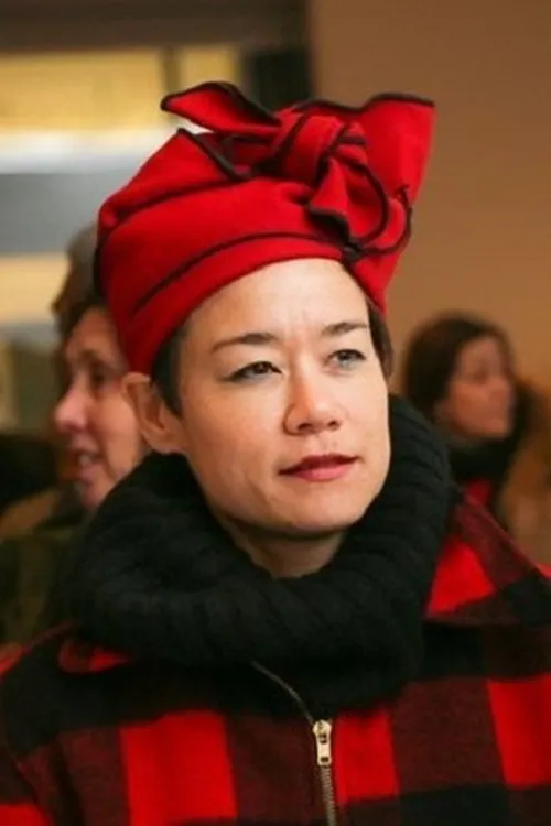 Friederike Pezold interpretando a