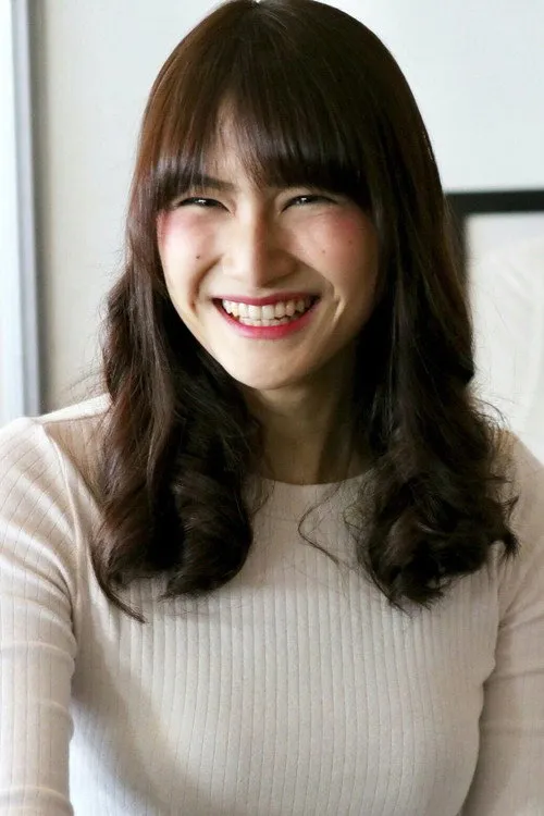 Rona Anggreani ha trabajado con Frieska Anastasia en 1 ocasiones