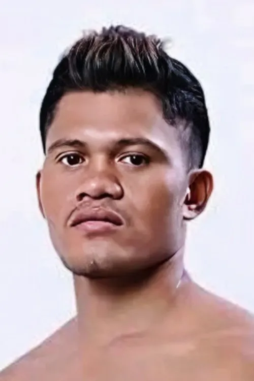 Froilan Saludar interpretando a Self