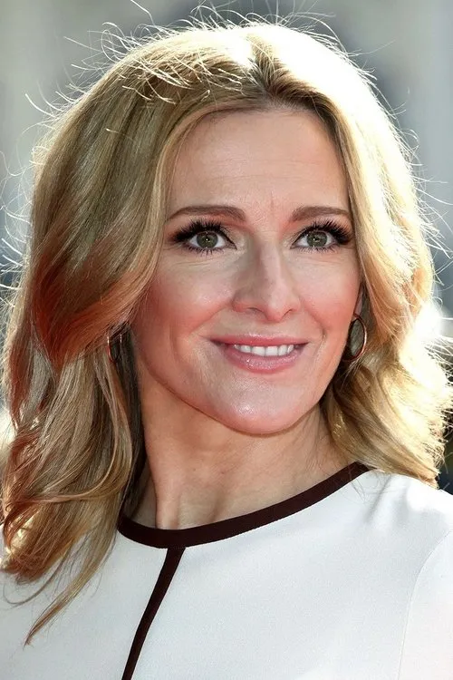 Gabby Logan interpretando a Self