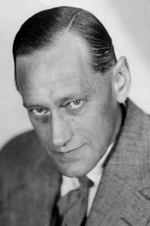 Egil Eide ha trabajado con Gabriel Alw en 2 ocasiones