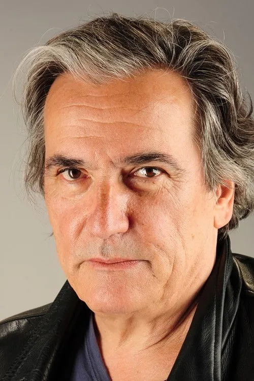 Geoffrey Greenhill ha trabajado con Gabriel Le Doze en 1 ocasiones