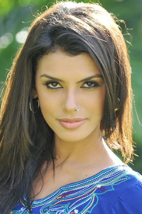 Teja Kakumanu ha trabajado con Gabriela Bertante en 1 ocasiones