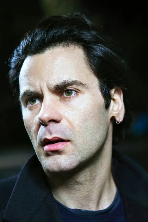 Gabriele Portoghese interpretando a Di Franco