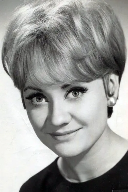 Gaëlle Romande interpretando a Fernande