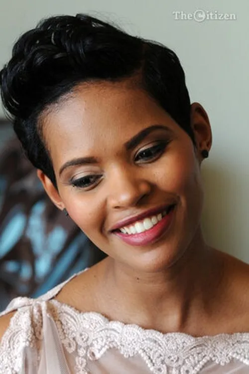 Gail Mabalane — personaje: Zenzi Mwale