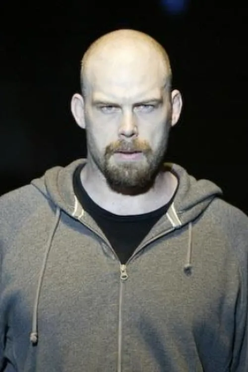 Dave Strasser ha trabajado con Gan McGee en 1 ocasiones