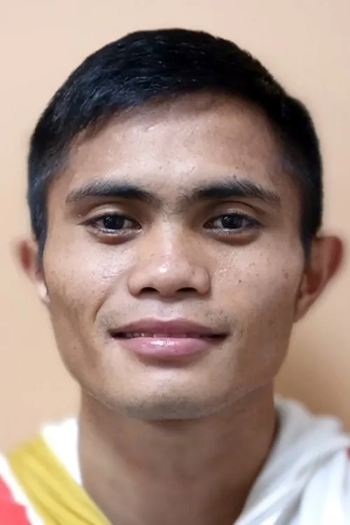 Garen Diagan interpretando a Self