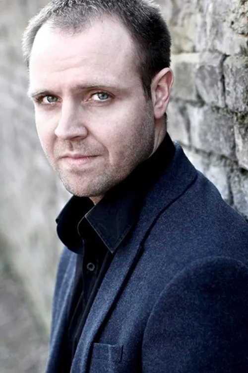 Darren Evans ha trabajado con Gareth John Bale en 1 ocasiones