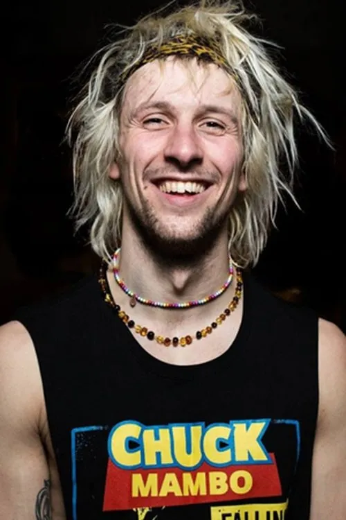 Gareth Snelling interpretando a Himself