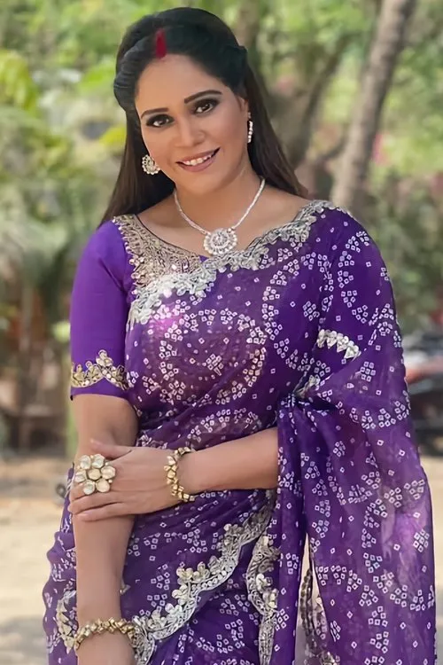 Garima Vikrant Singh — personaje: Yug’s mother