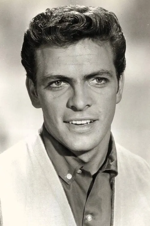 Gary Conway interpretando a Commissioner Jordan