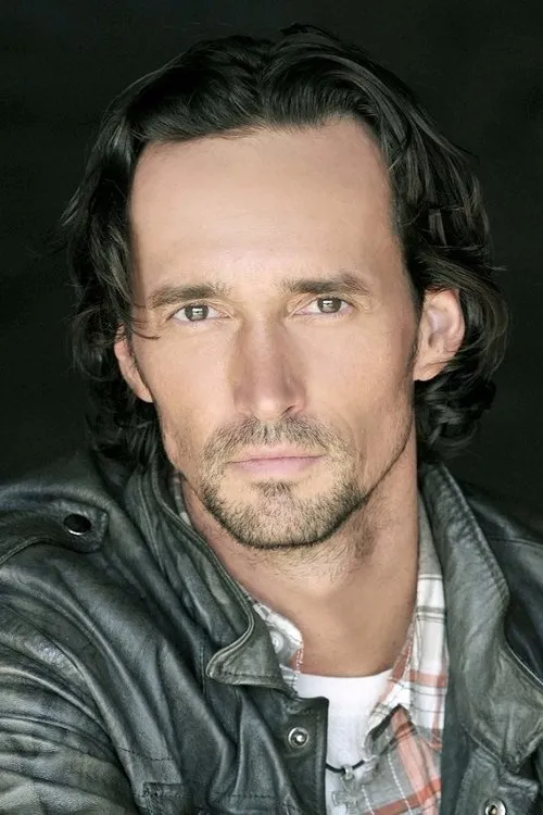 Kevin Kelly ha trabajado con Gary Kohn en 1 ocasiones