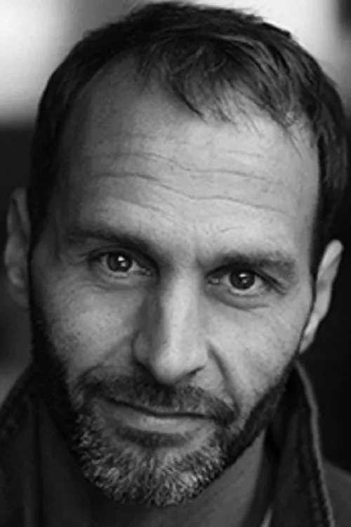 Steven Serlin ha trabajado con Gary Milner en 1 ocasiones