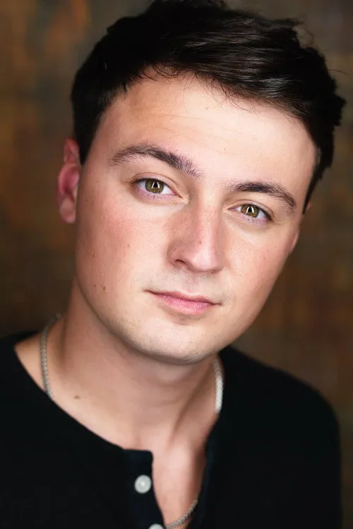 Gary Paul Bowman interpretando a James Reese