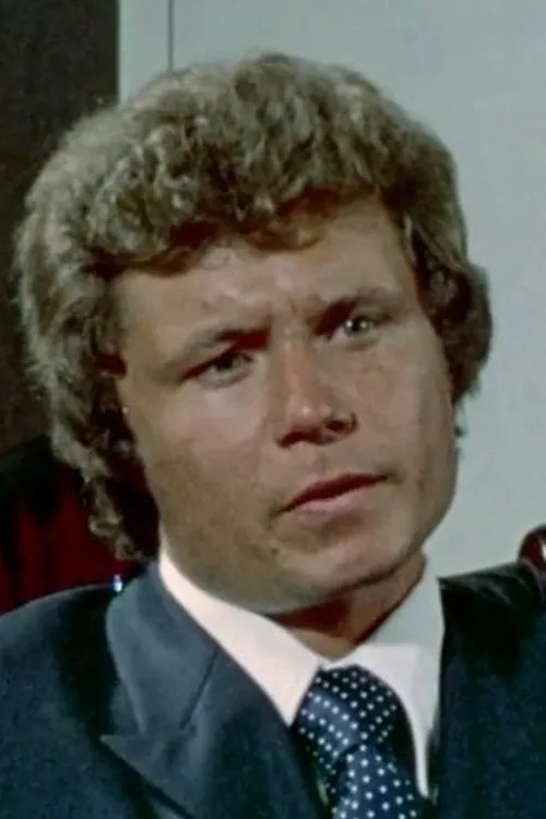 Lance Marshall ha trabajado con Gary Schneider en 1 ocasiones