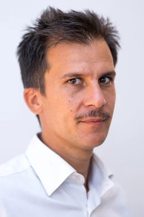 Gaspard Gantzer interpretando a Edwin