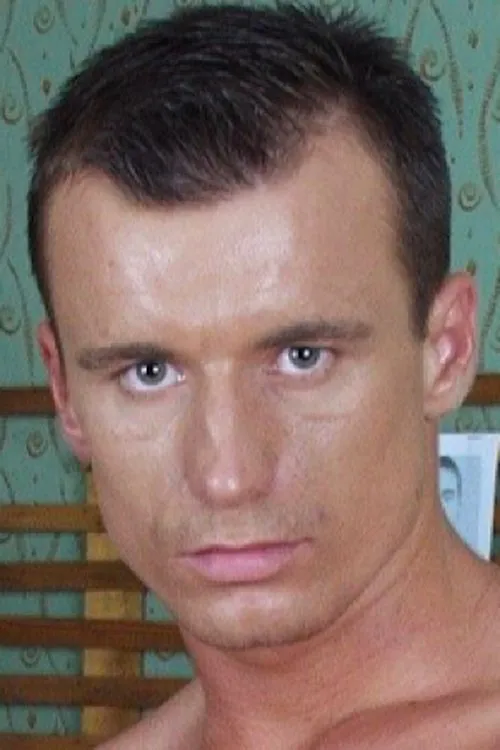 Chris Hill ha trabajado con Gastone Pierce en 1 ocasiones