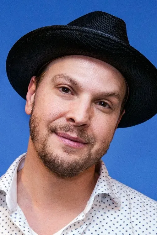 Gavin DeGraw interpretando a Himself