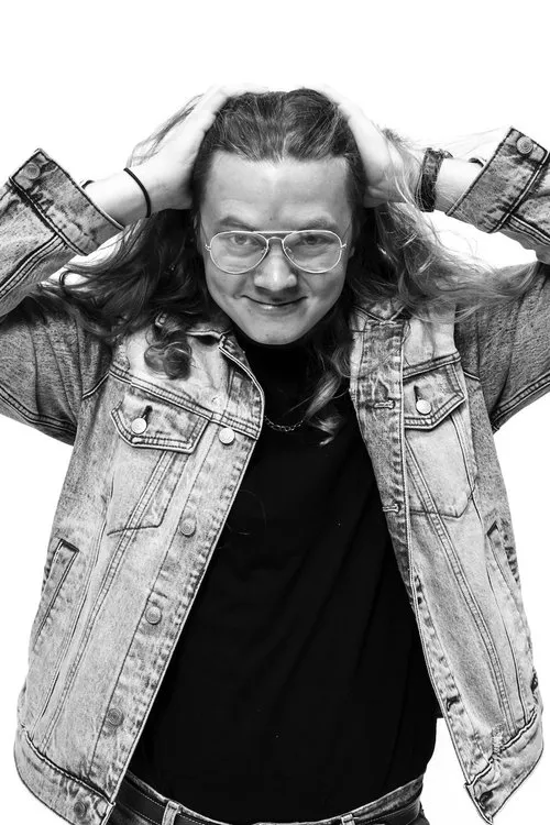 Josh Sanders ha trabajado con Gavin Oak-Lee Reed en 1 ocasiones