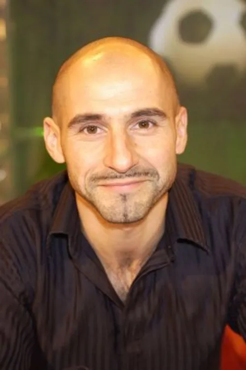 Jesse Thomas Cook ha trabajado con Gavin Peacock en 1 ocasiones