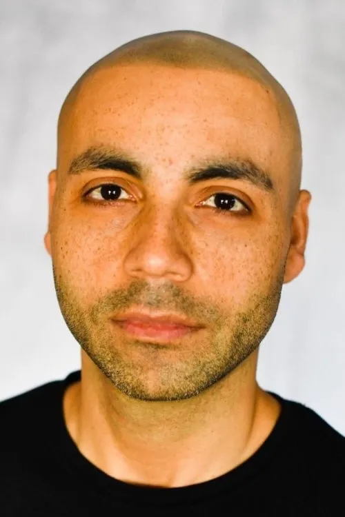 Ash Hunter ha trabajado con Gaz Choudhry en 1 ocasiones