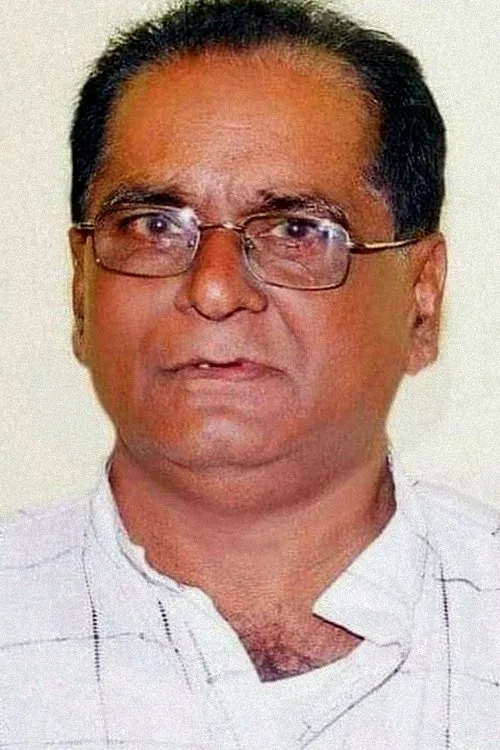 Swathi Varma ha trabajado con Geetha Salam en 1 ocasiones