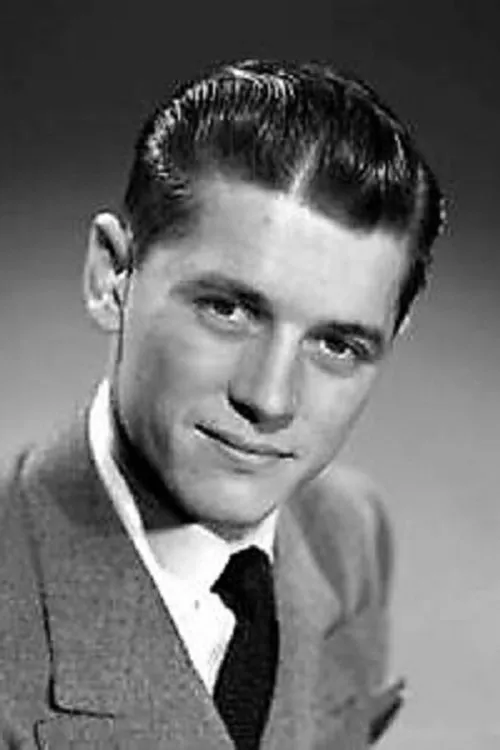 Gene O'Donnell interpretando a Purser