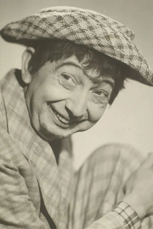 Genésio Arruda interpretando a 