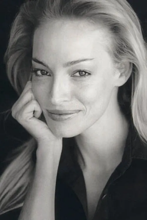 Bryan Beck ha trabajado con Genevieve Maylam en 1 ocasiones