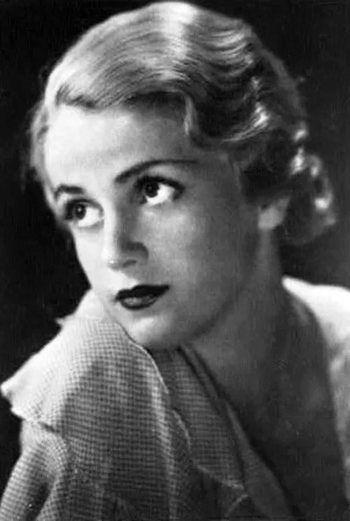 Genia Nikolaieva interpretando a Mrs. Perrins