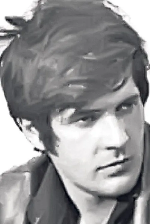 Geo Costiniu interpretando a Ganaega