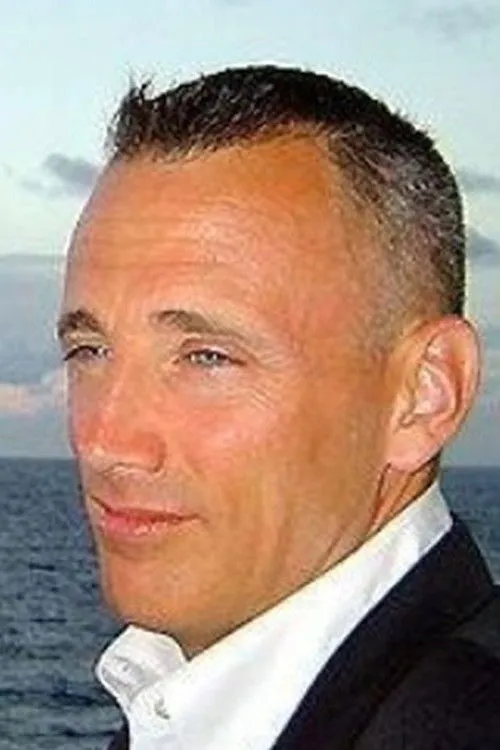 Helen Lin ha trabajado con Geoffrey Grider en 1 ocasiones