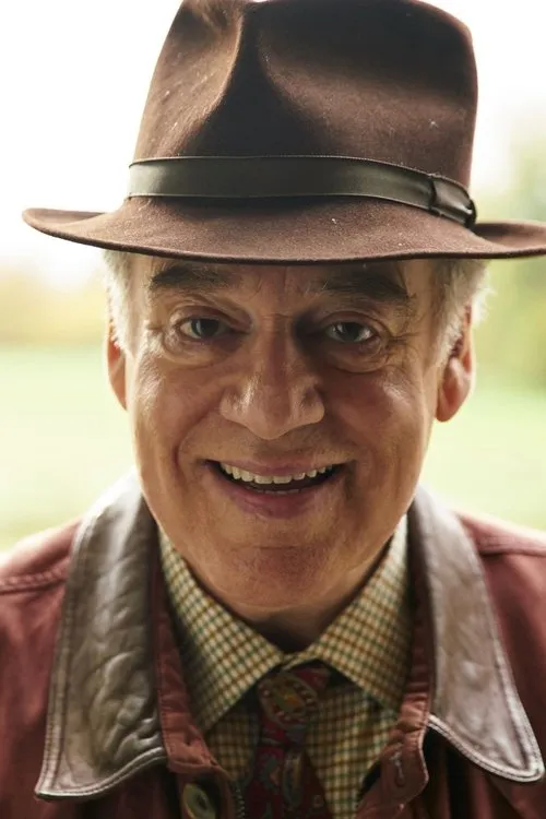 Geoffrey McGivern — personaje: Policeman