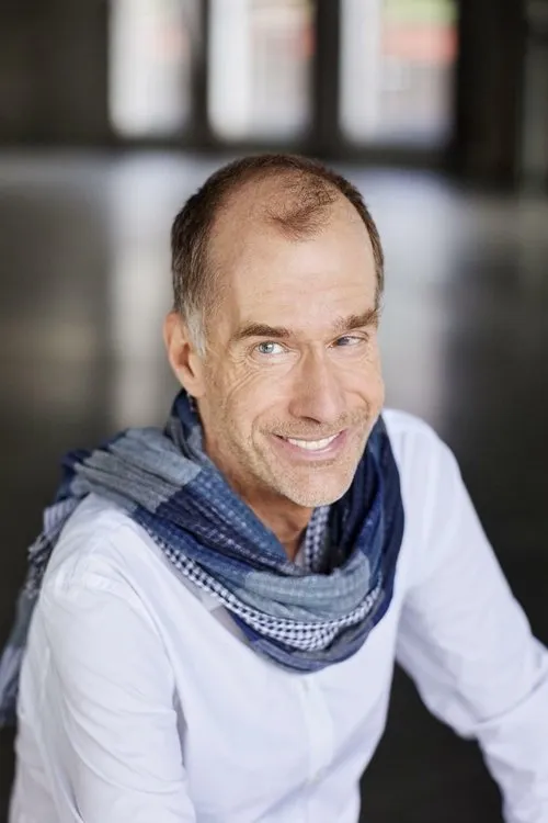 Martin Rickelt ha trabajado con Georg Uecker en 1 ocasiones