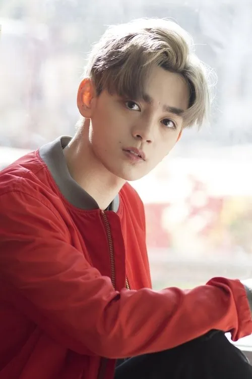 Foto de perfil del actor George Au en el reparto