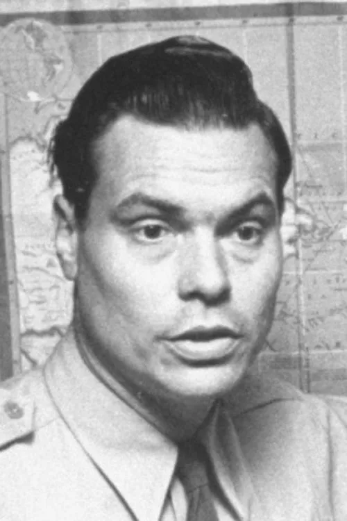 George Lincoln Rockwell interpretando a Self - American Nazi Party (archive footage)