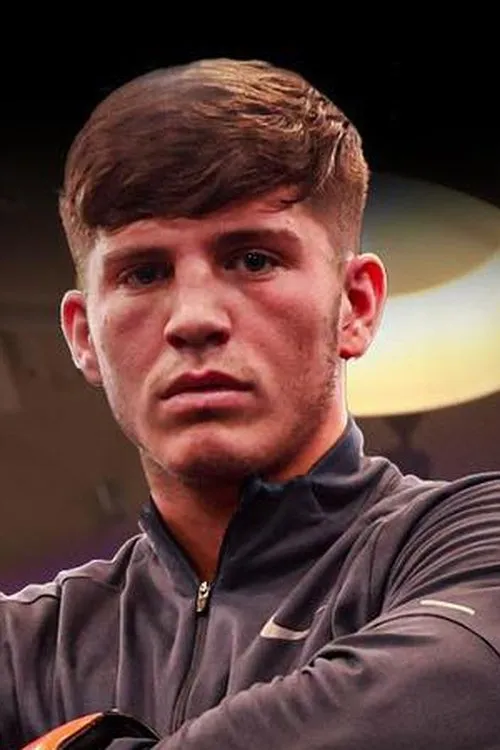 Michael Hennessy Jr ha trabajado con George Mitchell en 1 ocasiones