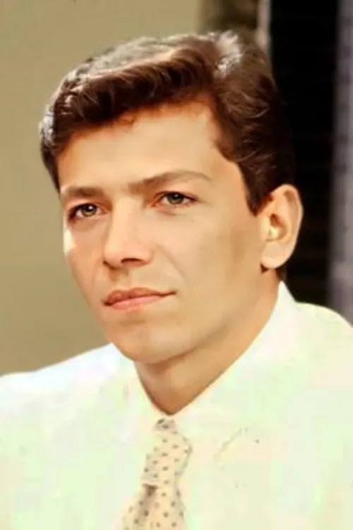 George Otto — personaje: Rafael Mendes