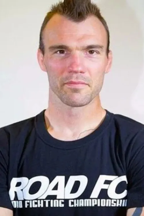 Chris Camozzi ha trabajado con George Roop en 5 ocasiones