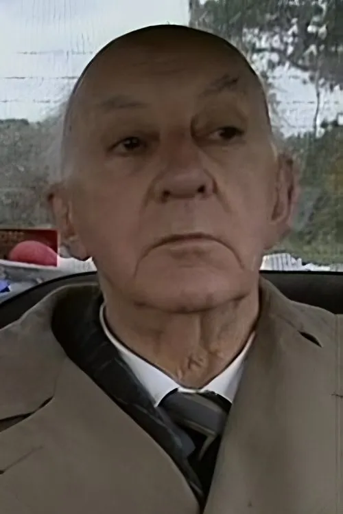 George Webb interpretando a John Ruffin