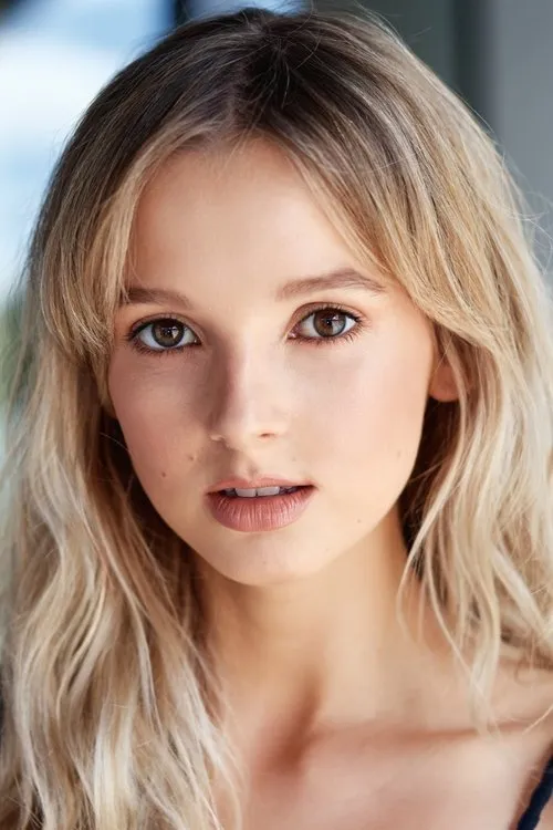 Georgia Crisfield Smith — personaje: Tabby