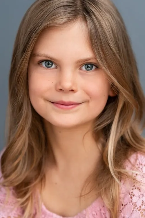 Georgia Orchard interpretando a Emilia