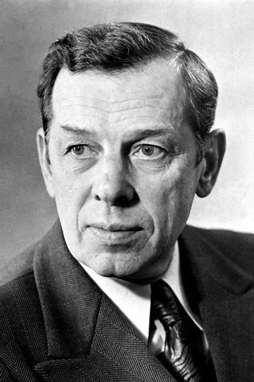 Георгий Жжёнов interpretando a