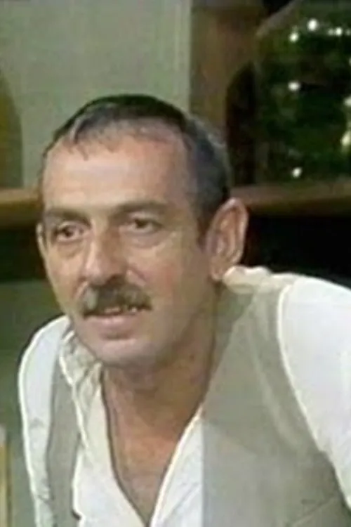 Germano Filho interpretando a