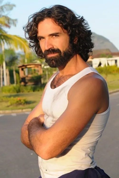 Gero Pestalozzi interpretando a 