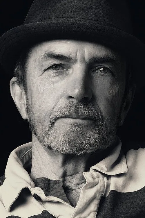 Gerry Rousseau en su biografía y filmografía