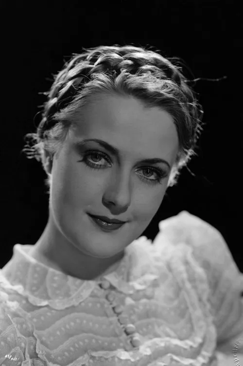 Gertrud Meyen interpretando a